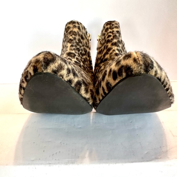 DOLLS KILL CURRENT MOOD SPOT ON
FAUX FUR LEOPARD POINTED TOE
ANKLE BOOTS. Sz 7 - Picture 9 of 12